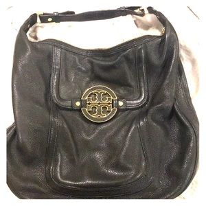 Authentic Tory Burch Amanda Hobo leather purse!
